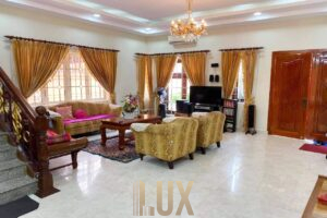 LUX-44305 6