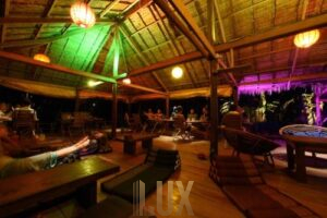 Business-Hotel Beach Front For Rent Or Sale In Koh Rong