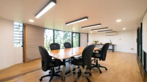 photo 6057730541702199968 y