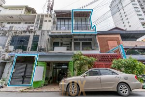 Ren-09672
