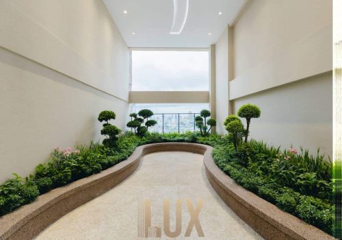 Deluxe Condo Up for sale in a Great Location - Daun Penh