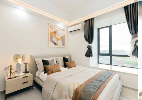 Deluxe Condo Up for sale in a Great Location - Daun Penh