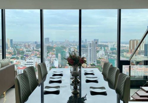 Beautifully Deluxe centrally located penthouse For Sale In Chamkarmon