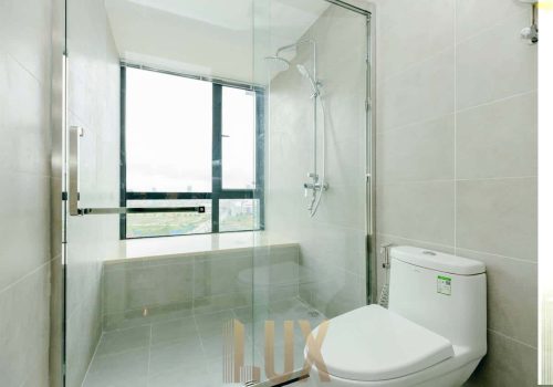 Deluxe Condo Up for sale in a Great Location - Daun Penh