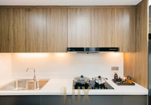 Deluxe Condo Up for sale in a Great Location - Daun Penh