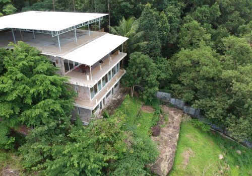 Brand New luxury villa with 8 Bedrooms For Sale