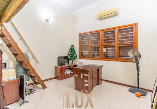 House 110 (15 of 46)