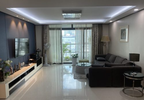 Pnhom Penh, De Castle Royal Condominium For Sale In BKK1