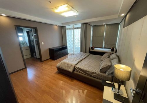 Pnhom Penh, De Castle Royal Condominium For Sale In BKK1