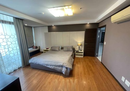 Pnhom Penh, De Castle Royal Condominium For Sale In BKK1