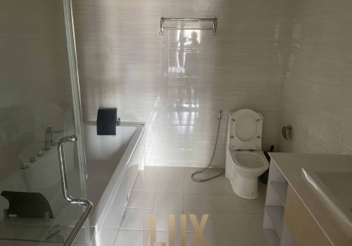 Luxury Western Style Apartment Up For Sale in Daun Penh Area