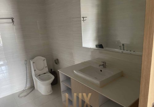 Luxury Western Style Apartment Up For Sale in Daun Penh Area