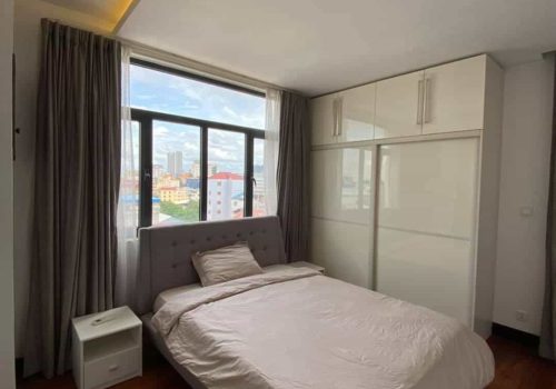 Beautiful 3 bedrooms apartment in the Middle of Phnom Penh