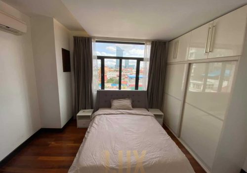 Beautiful 3 bedrooms apartment in the Middle of Phnom Penh