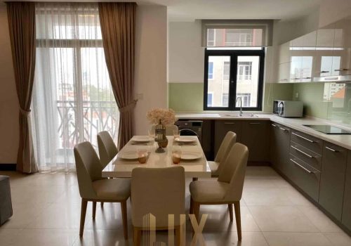 Beautiful 3 bedrooms apartment in the Middle of Phnom Penh
