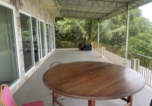 8 Bedrooms luxury Villa For rent in Sihanouk Ville