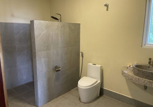 8 Bedrooms luxury Villa For rent in Sihanouk Ville