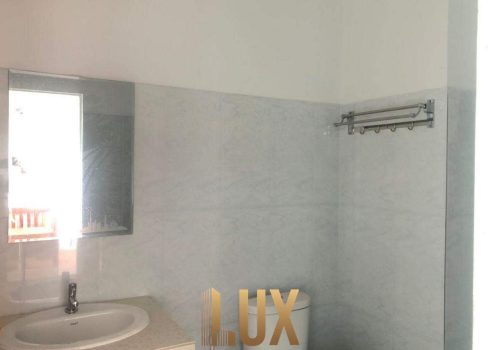 LUX-36767-8