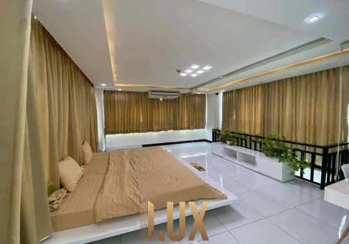 LUX-46317-4