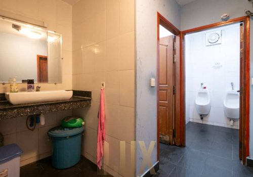 Loco Bar street 130 (2)