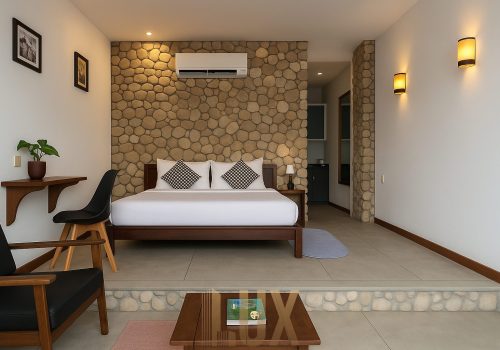 Romm double pool view 2