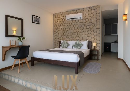 Romm double pool view 3