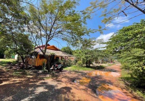 Aneen's Green Garden Coffee Shop ,Bungalow for sale