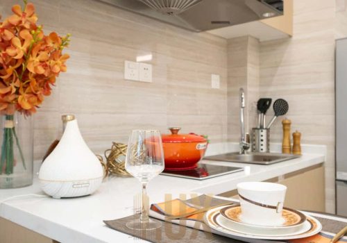 photo 6055408179870808680 y (2)