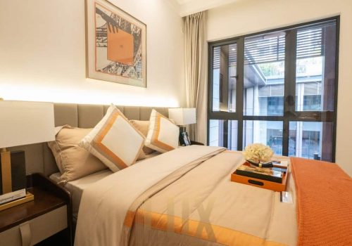 photo 6055408179870808683 y (2)