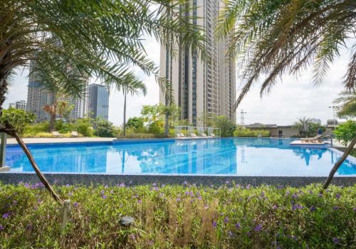 photo 6055408179870808689 y