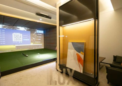 photo 6055408179870808697 y