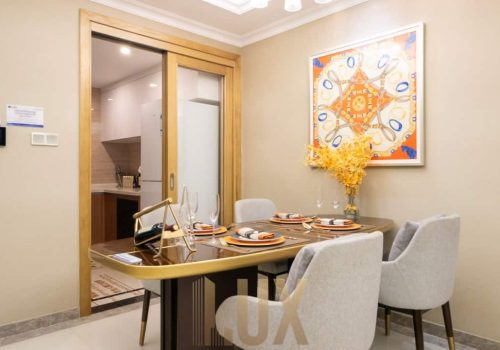 photo 6055408179870808708 y (1)