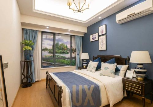 photo 6055408179870808723 y