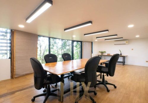 photo 6057730541702199968 y