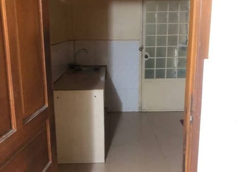 photo 6165778780564601248 y